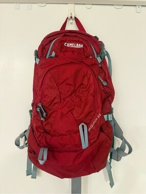 CamelBak women’s hydration pack